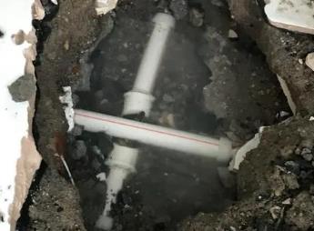 桥东阳台漏水维修公司为您分享楼上楼下漏水怎么处理